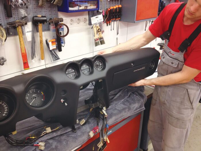 240z dashboard (Copy)
